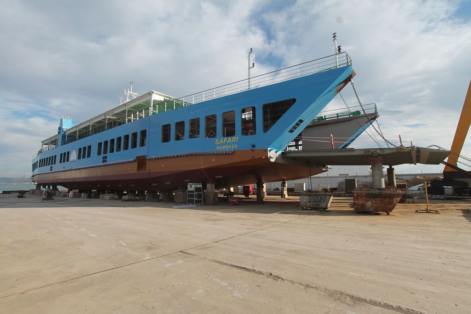 Özata Shipyard Build | DOUBLE ENDED PASSENGER & CAR FERRY